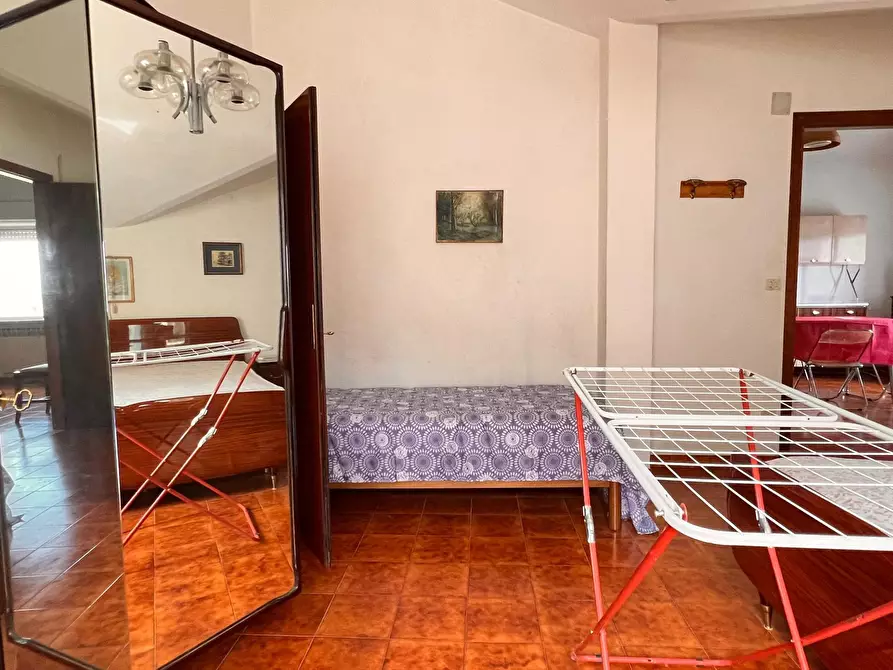 Immagine 10 di Appartamento in vendita  in Via Montà 18 a Urbe