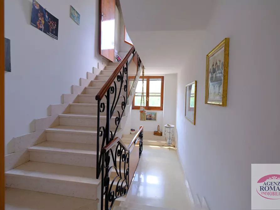 Immagine 12 di Villa in vendita  a Pareto