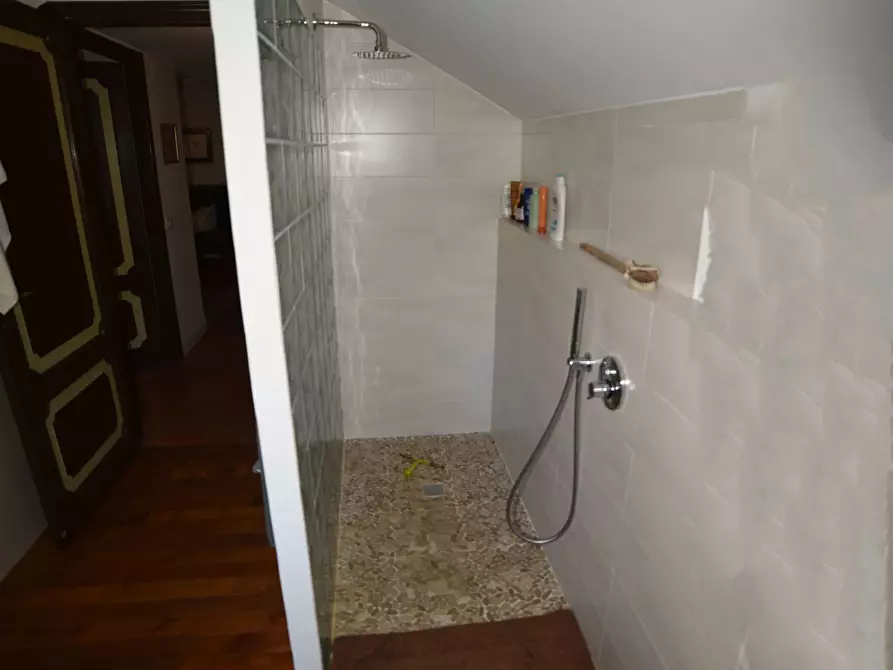 Immagine 46 di Villa in vendita  in Via Menacciano 1 a Pontinvrea