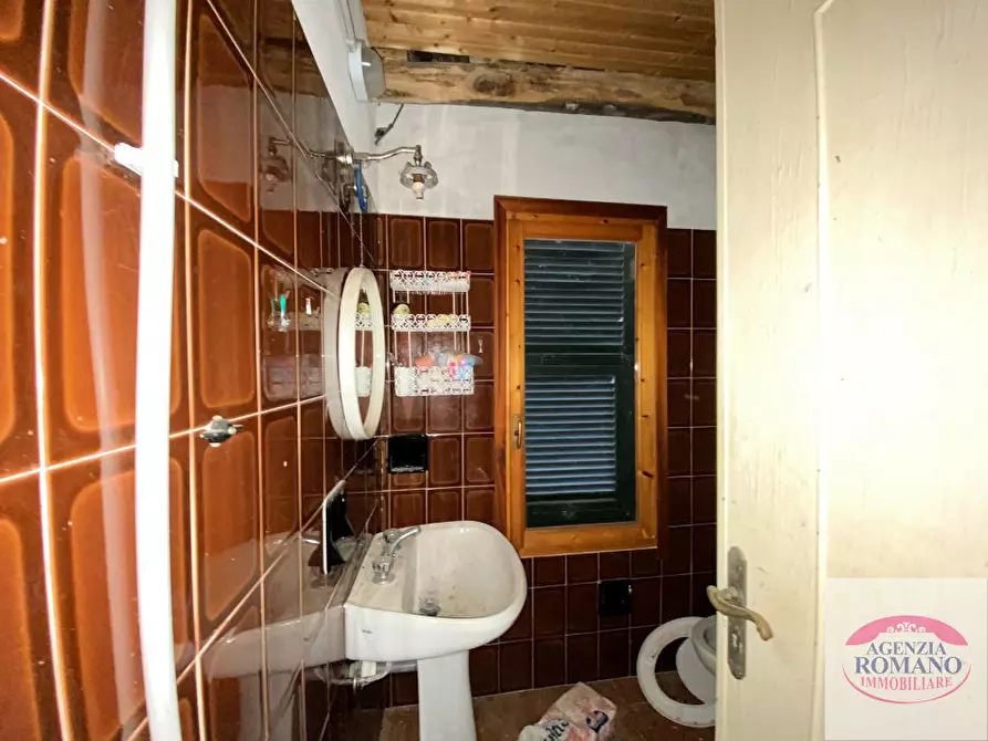 Immagine 21 di Rustico / casale in vendita  a Sassello