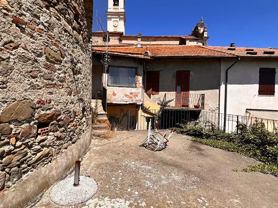 Immagine 9 di Terratetto in vendita  in Via Roma 6 a Pareto