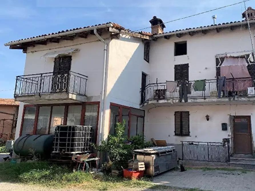 Immagine 1 di Porzione di casa in vendita  in Frazione Profigate 13 a Monleale