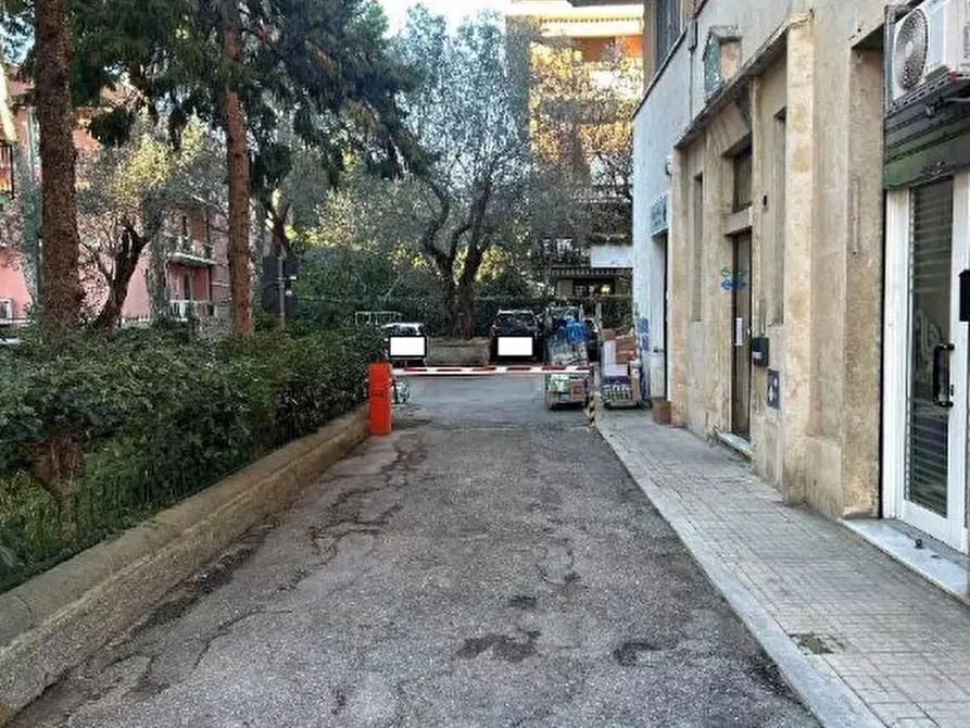 Immagine 1 di Garage in vendita  in Via Nicola Fabrizi 88 R a Genova
