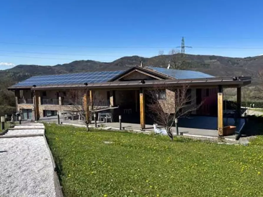 Immagine 1 di Agriturismo in vendita  in Regione Piampodazza 5 a Montechiaro D'acqui