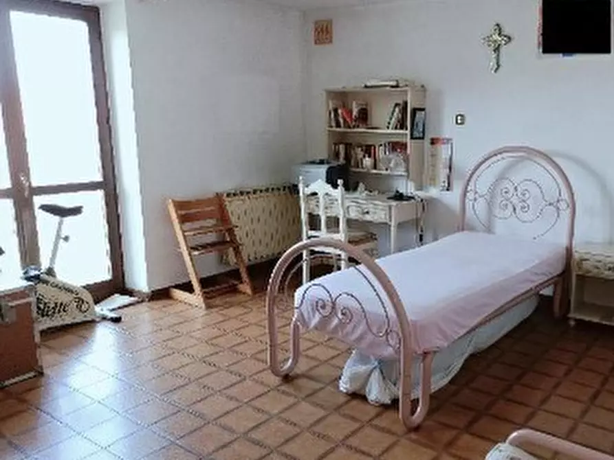 Immagine 5 di Pentalocale in vendita  in Via Roma 62 a Cortiglione