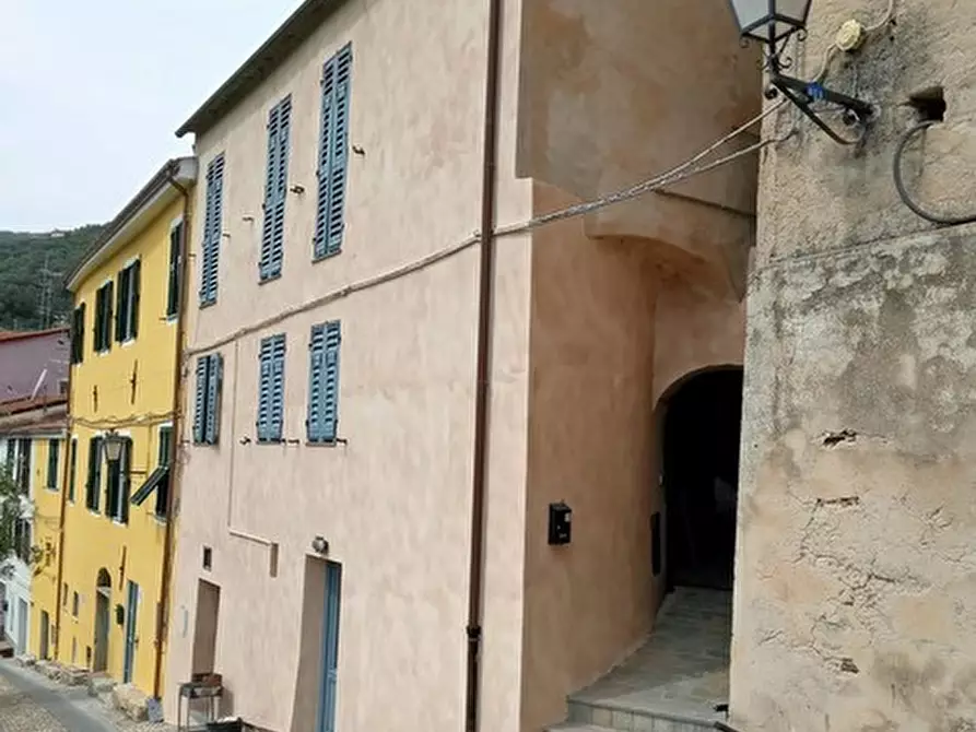 Immagine 1 di Terratetto in vendita  in Via Edmondo de Amicis 2 a Pontedassio