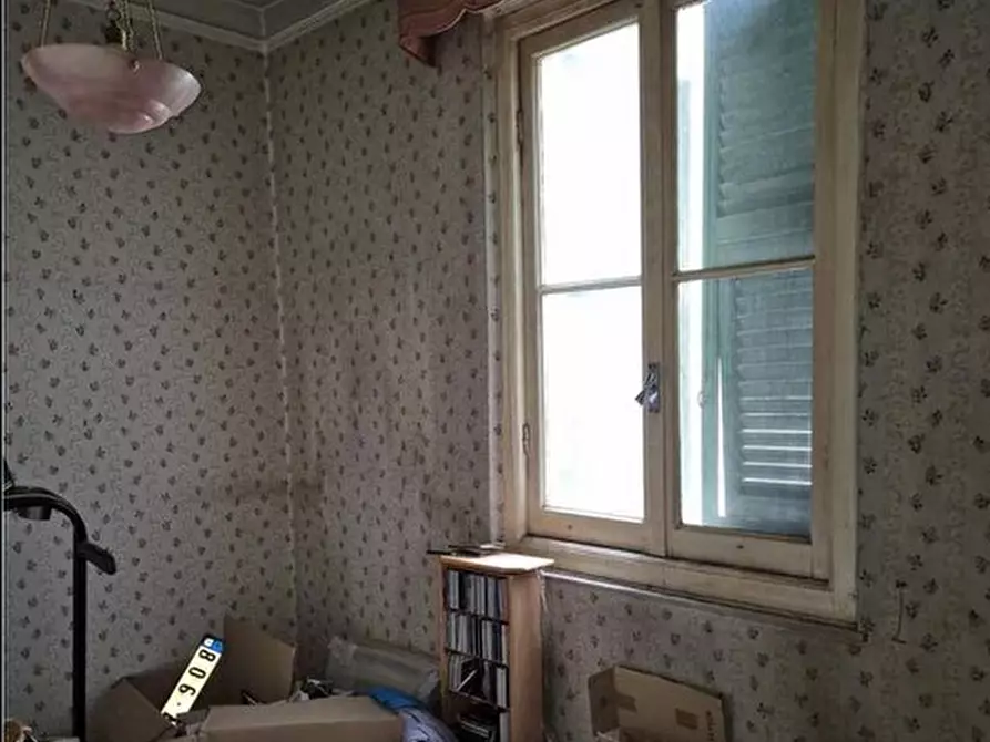 Immagine 9 di Pentalocale in vendita  in Via Teresio Mario Canepari 21 a Genova