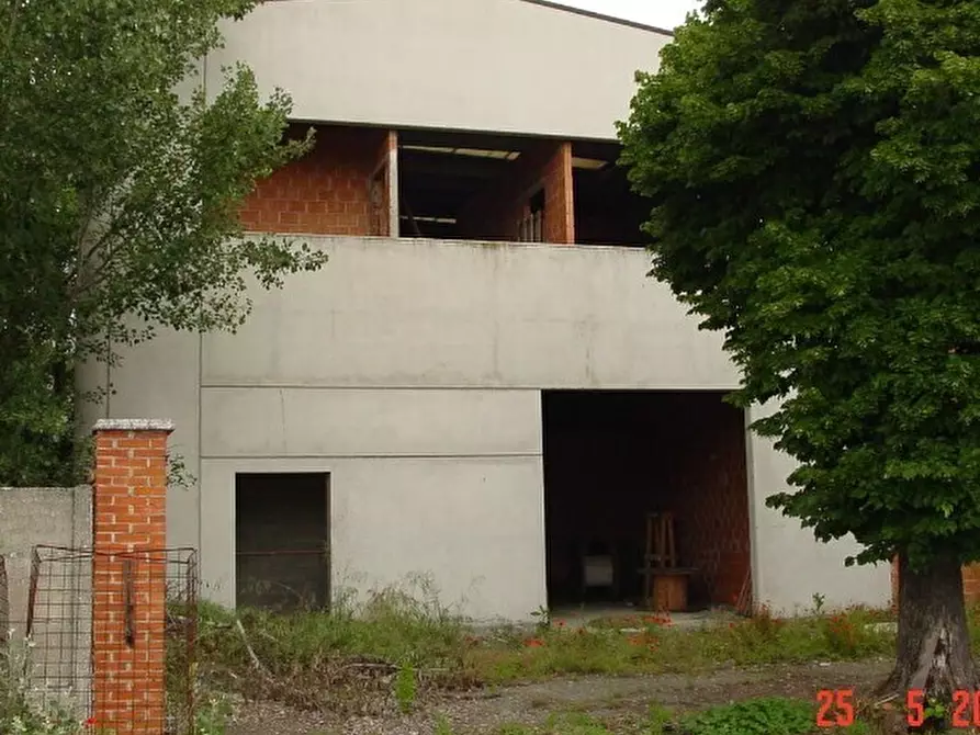 Immagine 1 di Attività artigianale in vendita  in Strada Acqui Cantalupo snc a Alessandria