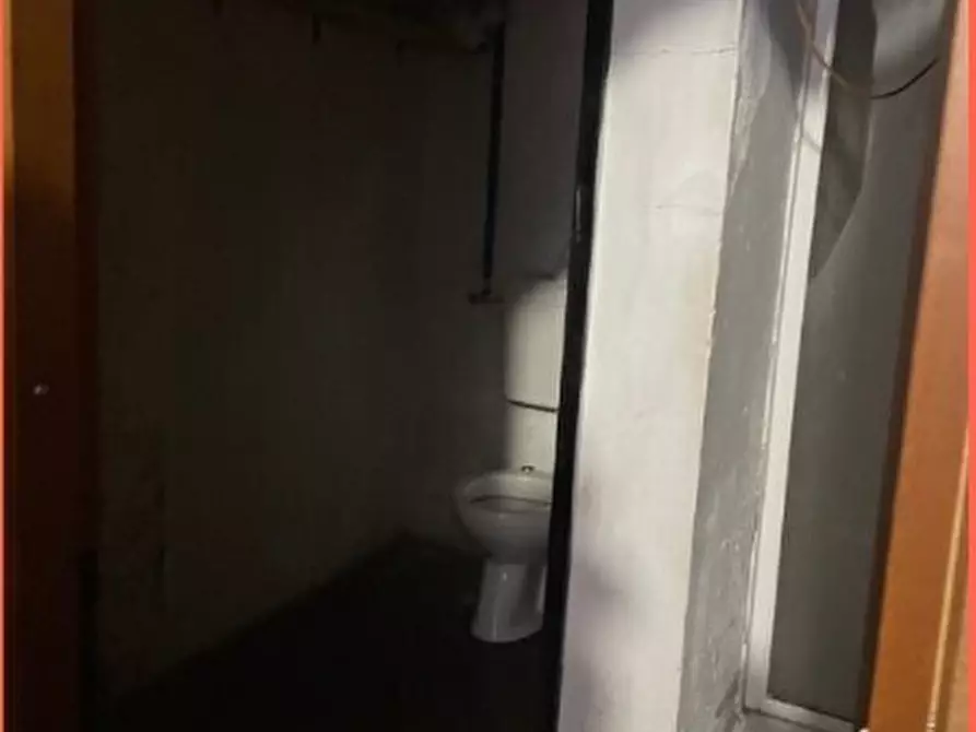 Immagine 8 di Magazzino in vendita  in Via Fereggiano 81 R a Genova