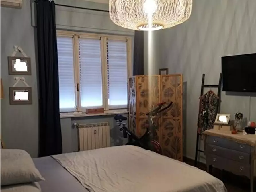 Immagine 7 di Pentalocale in vendita  in Via Giovanni Amendola 1A a Genova