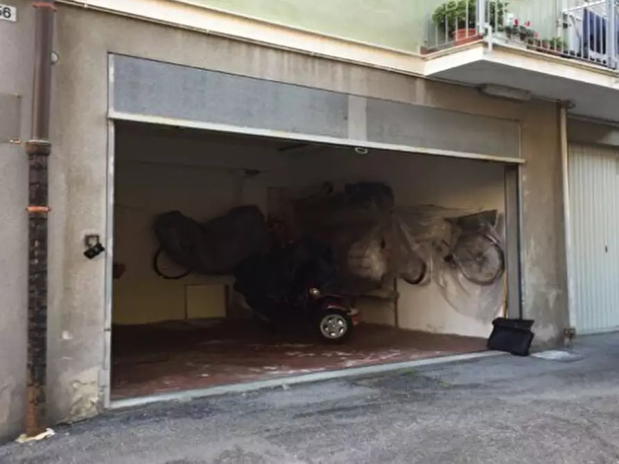 Immagine 3 di Garage in vendita  in Via Castagneto 58 a Rapallo