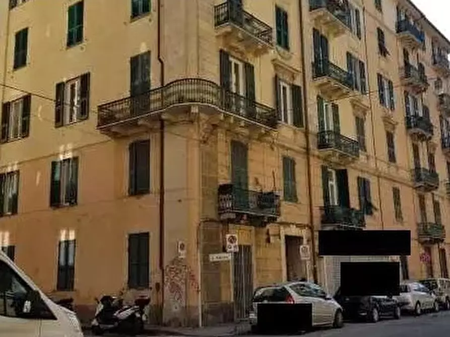 Immagine 1 di Trilocale in vendita  in Via XX Settembre 21 a Savona