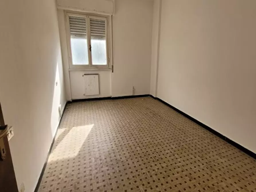 Immagine 4 di Pentalocale in vendita  in Via Ugo Foscolo 128/2 a La Spezia
