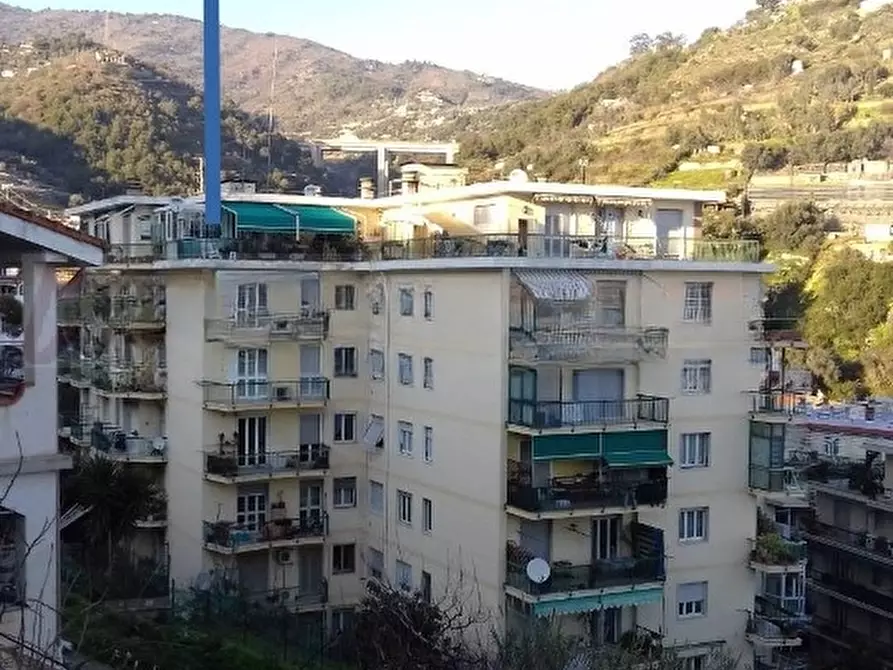 Immagine 3 di Quadrilocale in vendita  in Via Giacomo Margotti 26 a San Remo