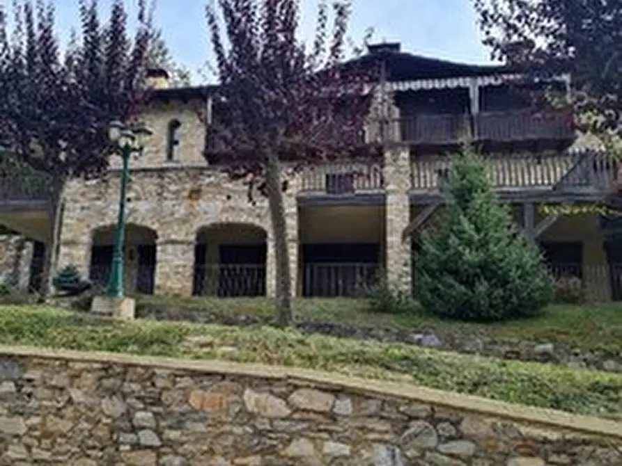 Immagine 1 di Pentalocale in vendita  in Via Privata del Fo Gros snc a Roburent