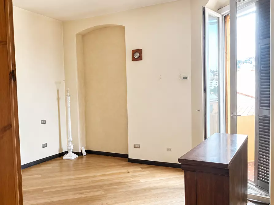 Immagine 4 di Pentalocale in vendita  in Corso Cavour 400 a La Spezia