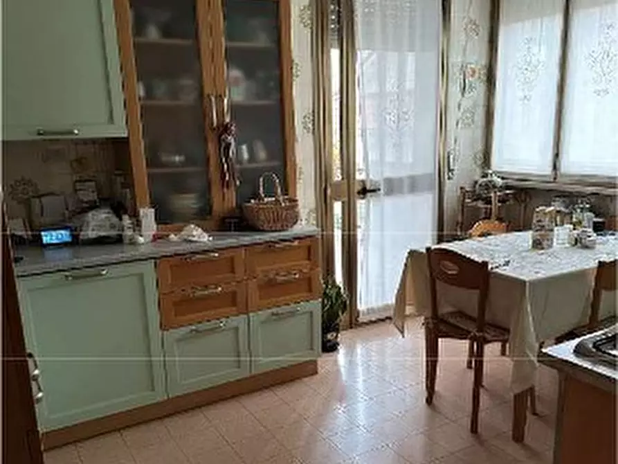 Immagine 5 di Pentalocale in vendita  in Via Francesco Rossi 38 a Vercelli