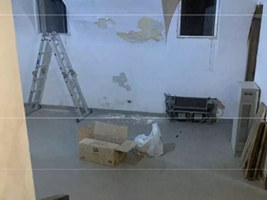 Immagine 5 di Locale commerciale in vendita  in Corso Giuseppe Garibaldi 6 a Valenza