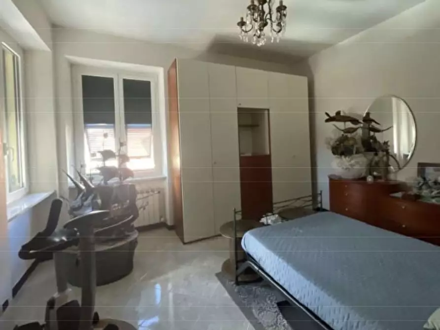 Immagine 8 di Casa trifamiliare in vendita  in Via I Maggio 2 a Leivi