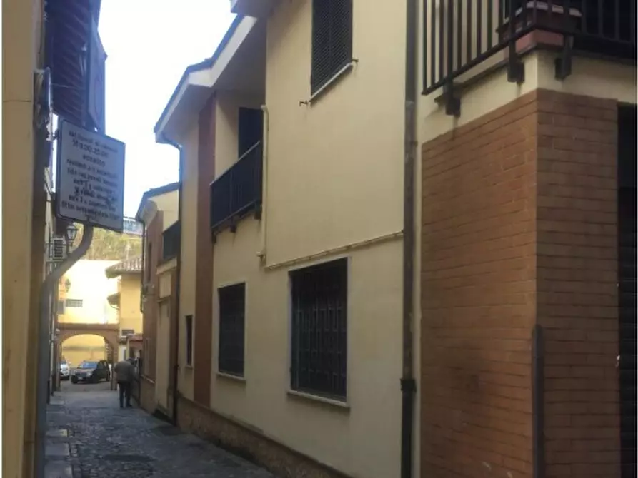 Immagine 1 di Casa indipendente in vendita  in Vicolo Pompeo Campi 1 a Valenza