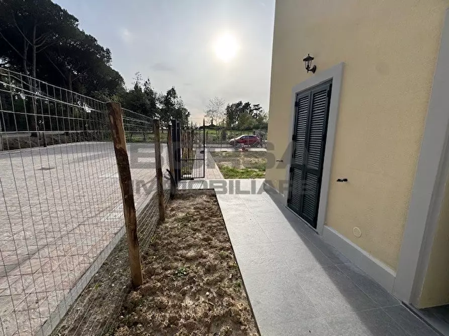 Immagine 15 di Appartamento in vendita  in Via delle Sorgenti 402 a Livorno
