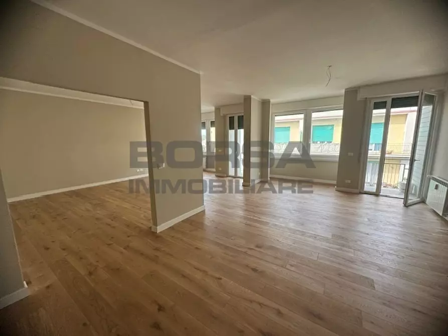 Immagine 24 di Pentalocale in vendita  in Via Baciocchi 2 a Livorno