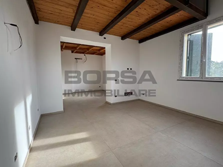 Immagine 12 di Quadrilocale in vendita  in Via delle Sorgenti 402 a Livorno