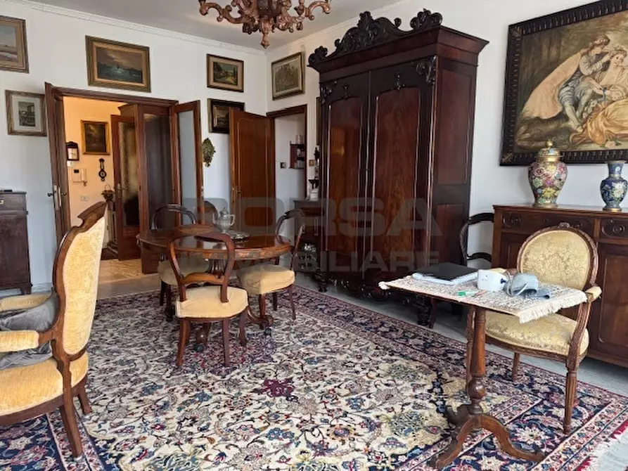 Immagine 6 di Appartamento in vendita  in Piazza Attias 48 a Livorno