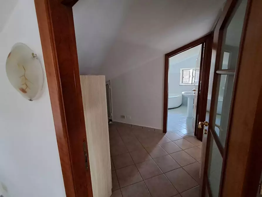 Immagine 5 di Mansarda in affitto  a Ragusa