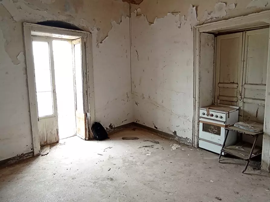 Immagine 9 di Pentalocale in vendita  a Ragusa