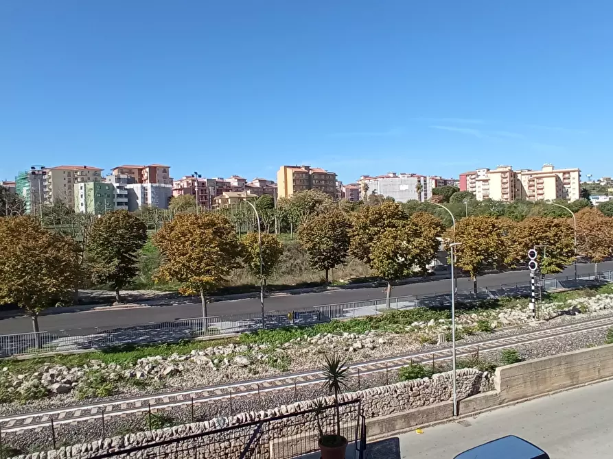 Immagine 21 di Pentalocale in vendita  a Ragusa
