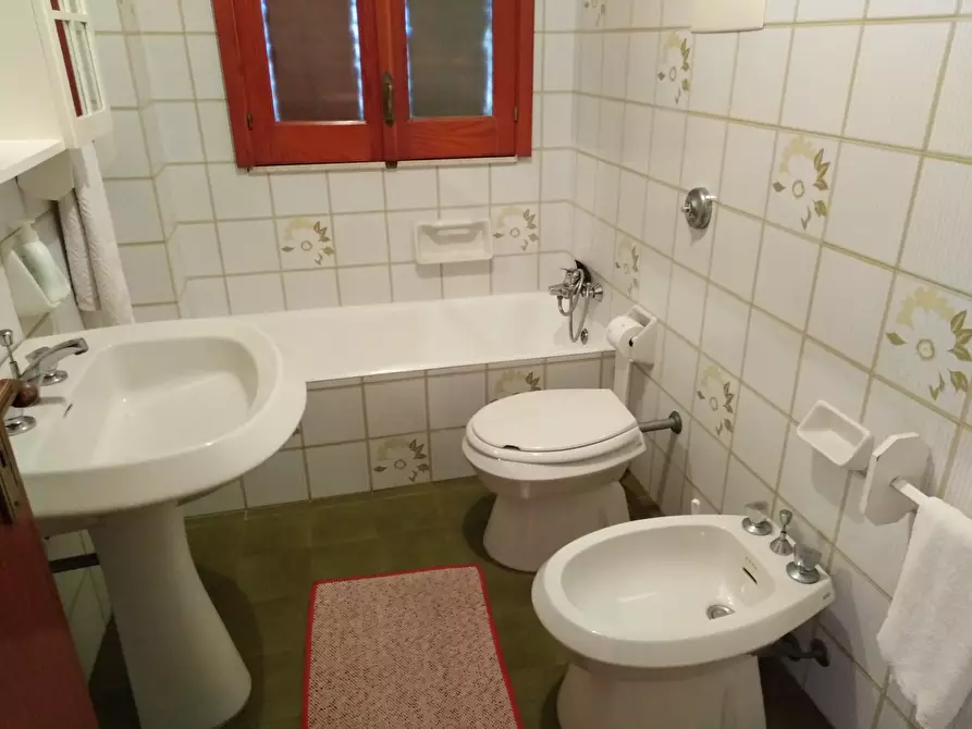 Immagine 10 di Casa bifamiliare in vendita  a Santa Croce Camerina