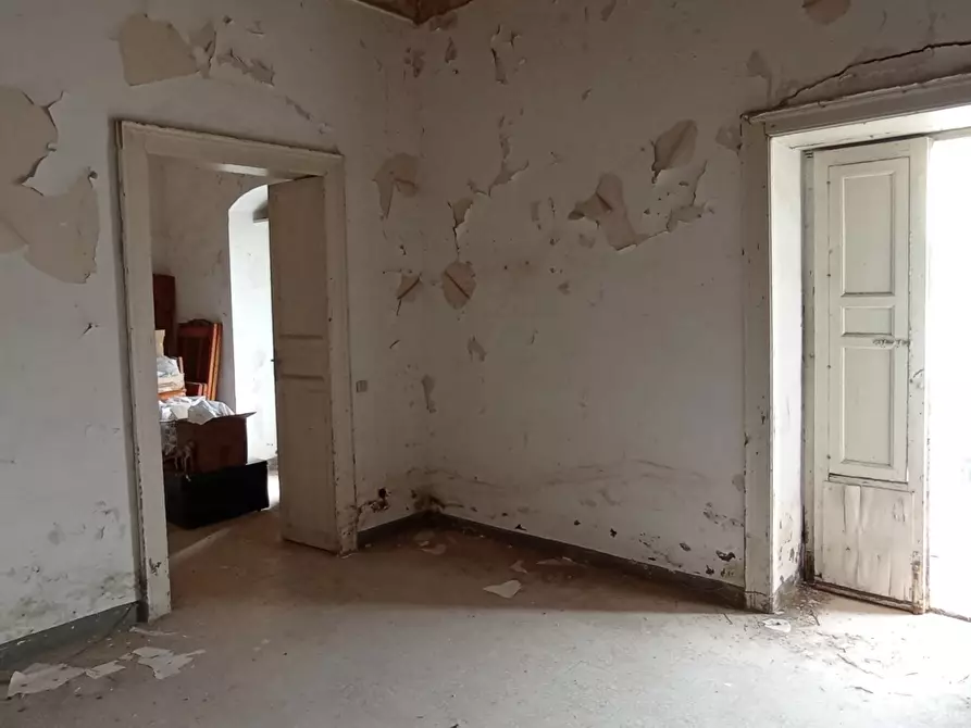 Immagine 10 di Pentalocale in vendita  a Ragusa