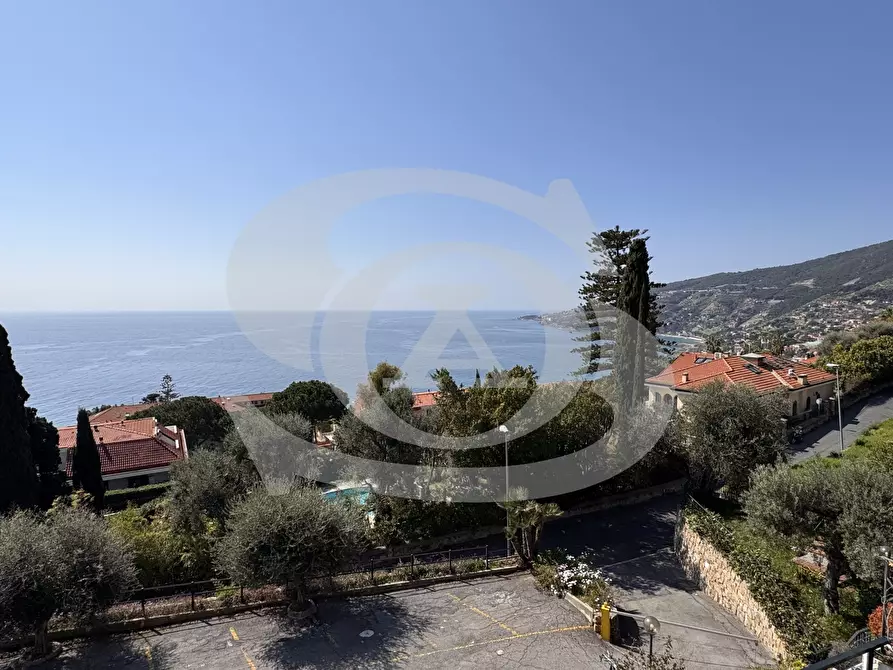 Immagine 10 di Bilocale in vendita  in Via Padre Semeria 54 a Ospedaletti