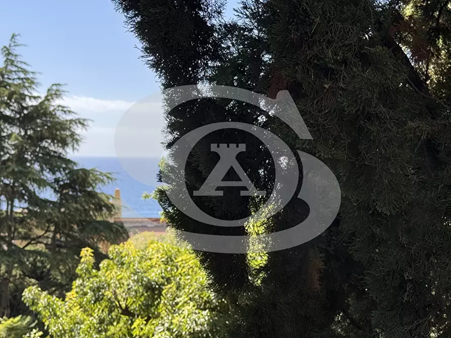 Immagine 31 di Bilocale in vendita  in Via Hope 10 a San Remo