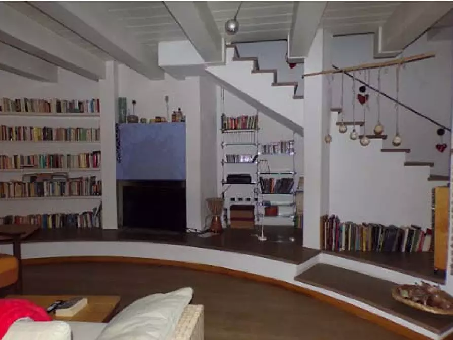 Immagine 2 di Porzione di casa in vendita  a Cesena