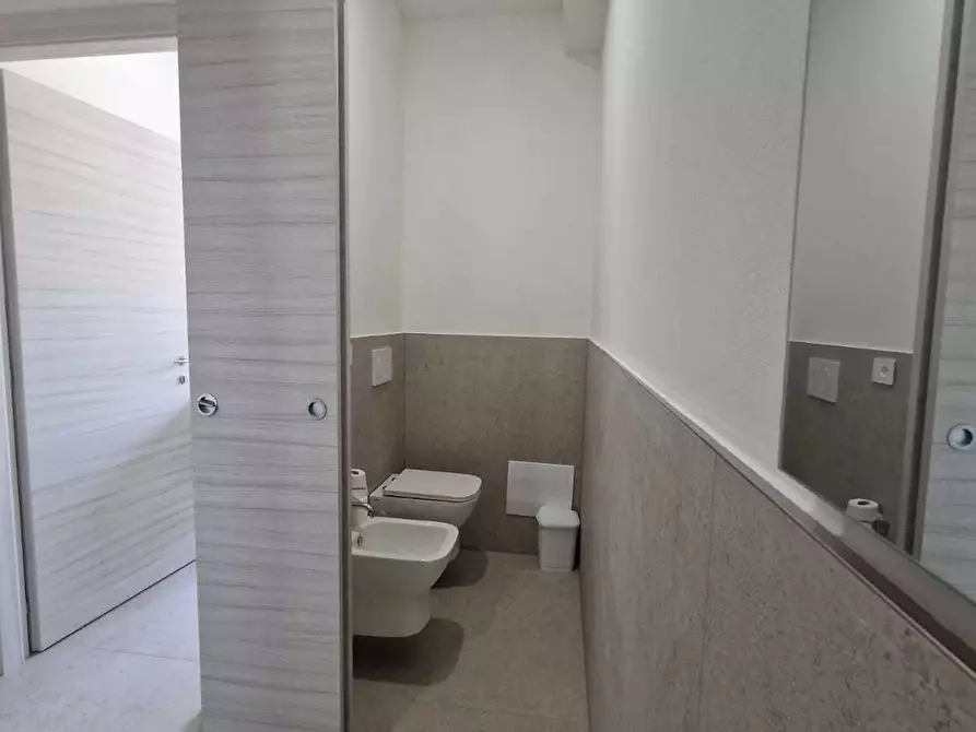 Immagine 7 di Pentalocale in affitto  a Cesena