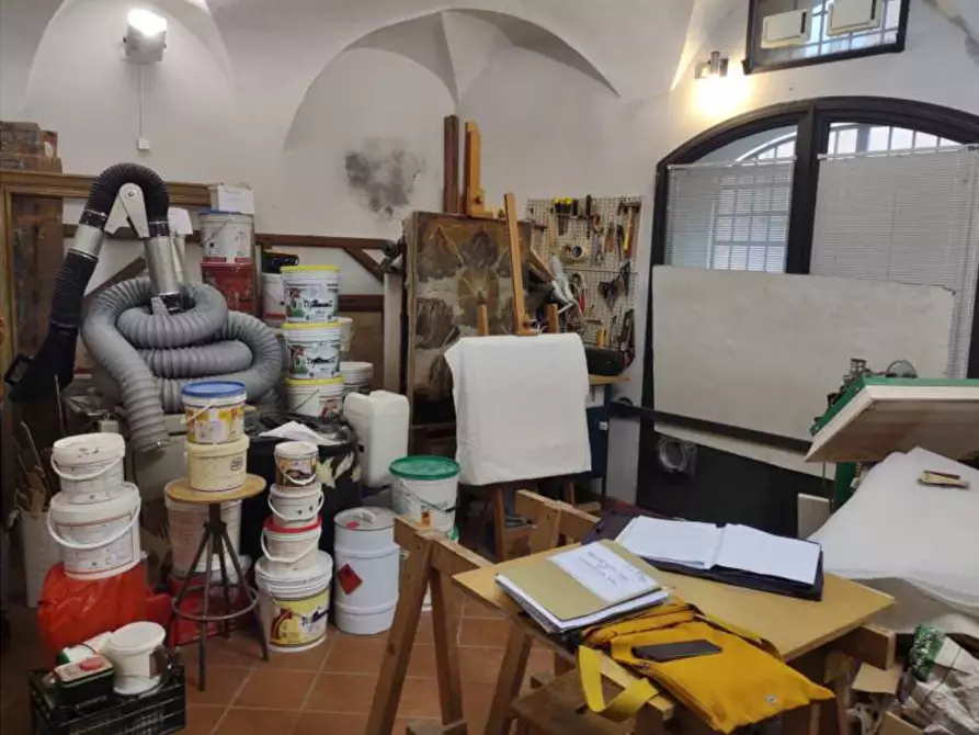 Immagine 2 di Locale commerciale in vendita  a Cesena