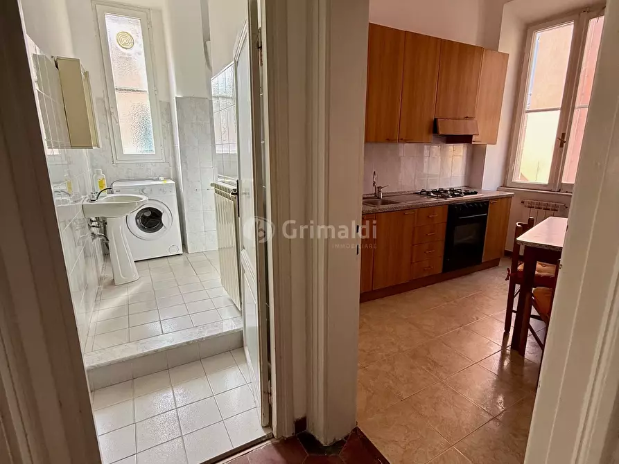 Immagine 9 di Trilocale in vendita  in VIA MAZZINI 14 a Anzio