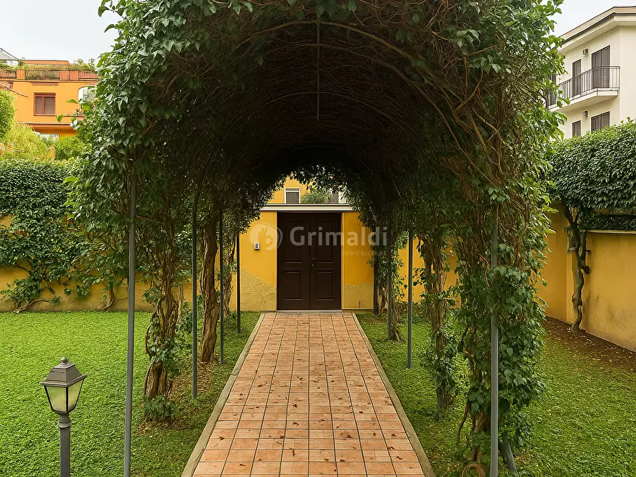 Immagine 14 di Trilocale in vendita  in Via Leonida Rech 58 a Roma