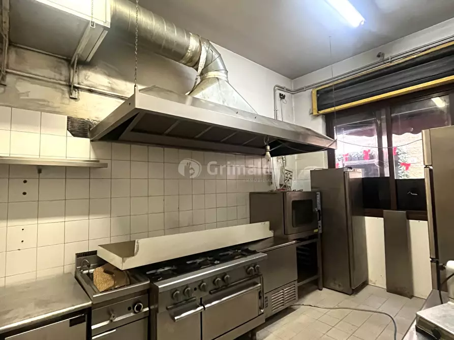 Immagine 9 di Bar / Ristorante in vendita  in Via dei Volsci 50 a Nettuno