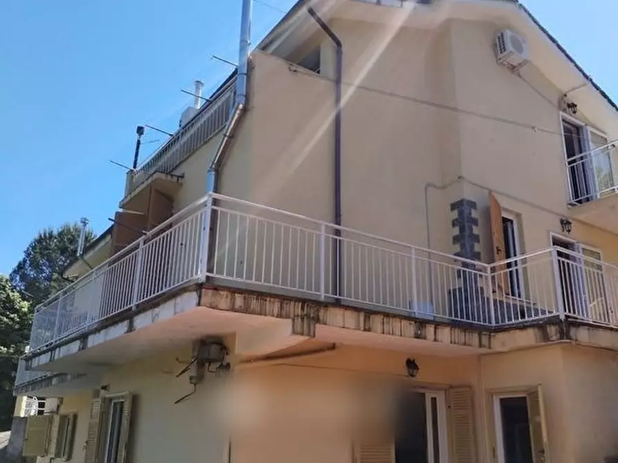 Immagine 3 di Trilocale in vendita  in Via Olivella Caminata 36 a Casarza Ligure