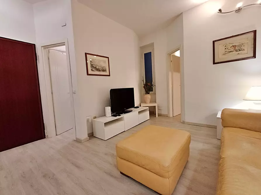 Immagine 7 di Trilocale in affitto  in Via Vincenzo Cappellini 22 a Sestri Levante