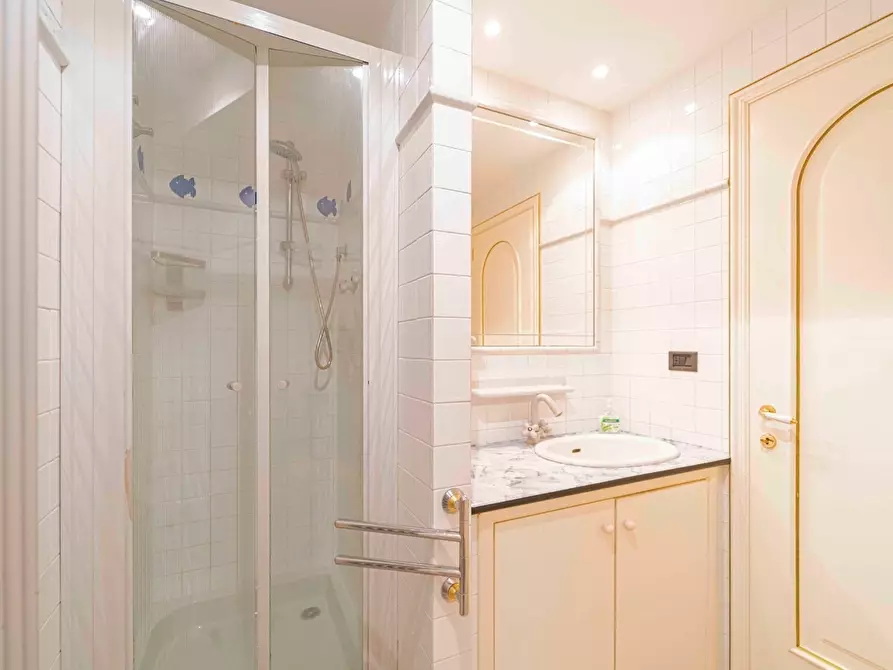 Immagine 7 di Trilocale in vendita  a Sestri Levante