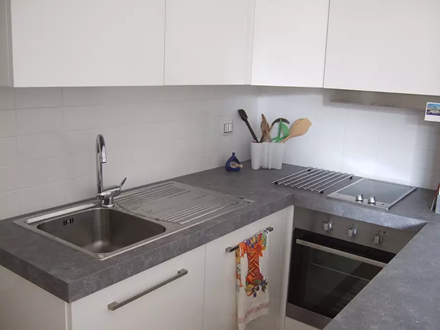 Immagine 10 di Monolocale in vendita  in Viale Mazzini 158 a Sestri Levante