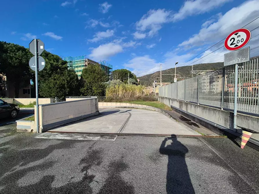 Immagine 2 di Garage in vendita  in Piazza della Stazione 6E a Sestri Levante
