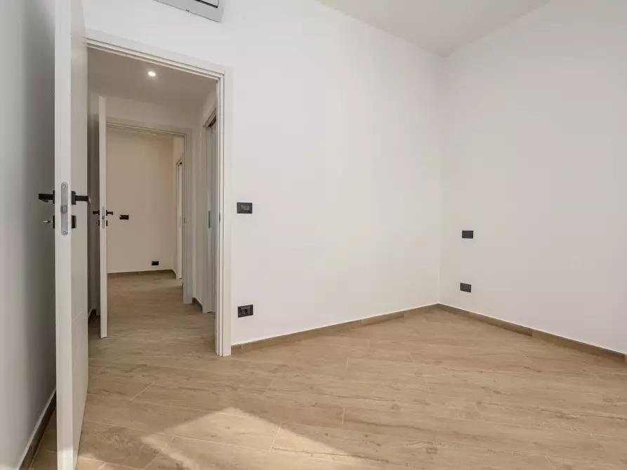 Immagine 22 di Trilocale in vendita  in Via Privata Pavia 60 a Sestri Levante