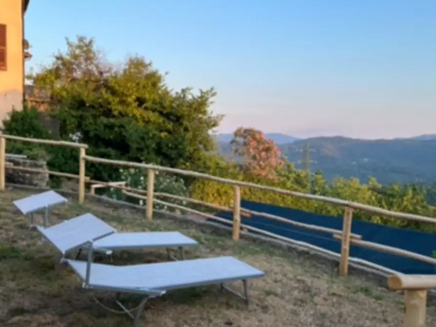 Immagine 5 di Albergo/B&B/Residence in vendita  in Via Giacomo Leopardi 10 a Carro