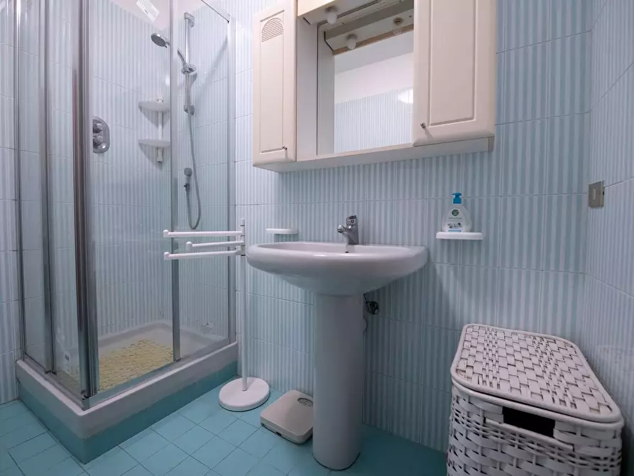 Immagine 12 di Bilocale in affitto  in Via Eraldo Fico Virgola 80 a Sestri Levante