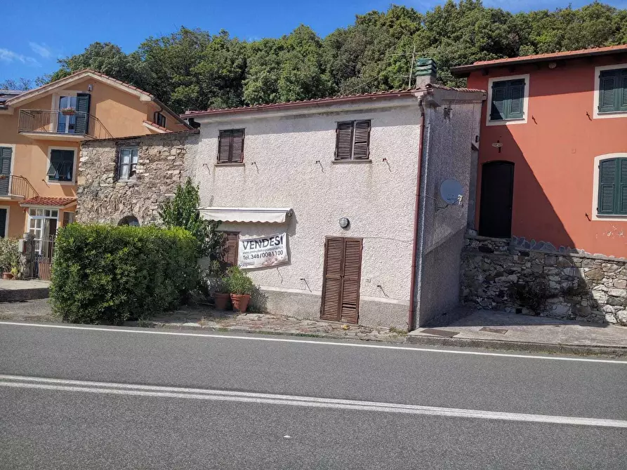 Immagine 7 di Trilocale in vendita  in Strada Statale 1 9 a Deiva Marina